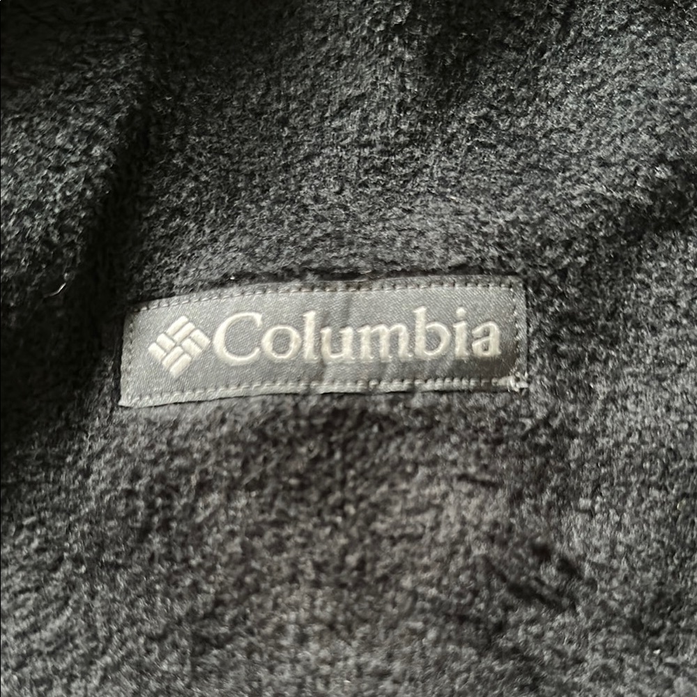 Columbia Men's Black Fleece Vest - Picture 3 of 4